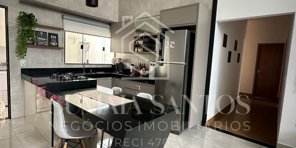 WhatsApp Image 2025-08-13 at 16.11.45