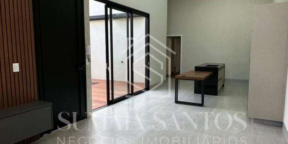 WhatsApp Image 2025-08-13 at 16.34.48 (1)