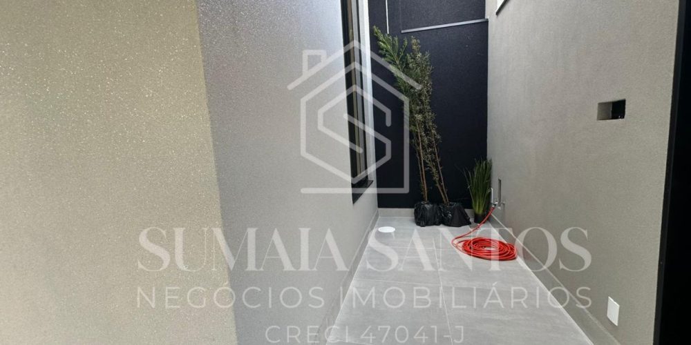 WhatsApp Image 2025-08-13 at 16.34.49 (1)