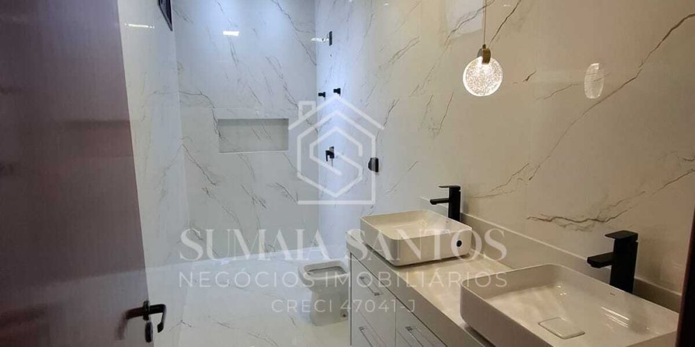 WhatsApp Image 2025-11-18 at 14.24.33 (2)