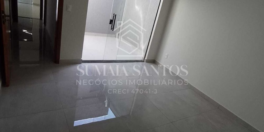 WhatsApp Image 2025-12-04 at 09.25.00