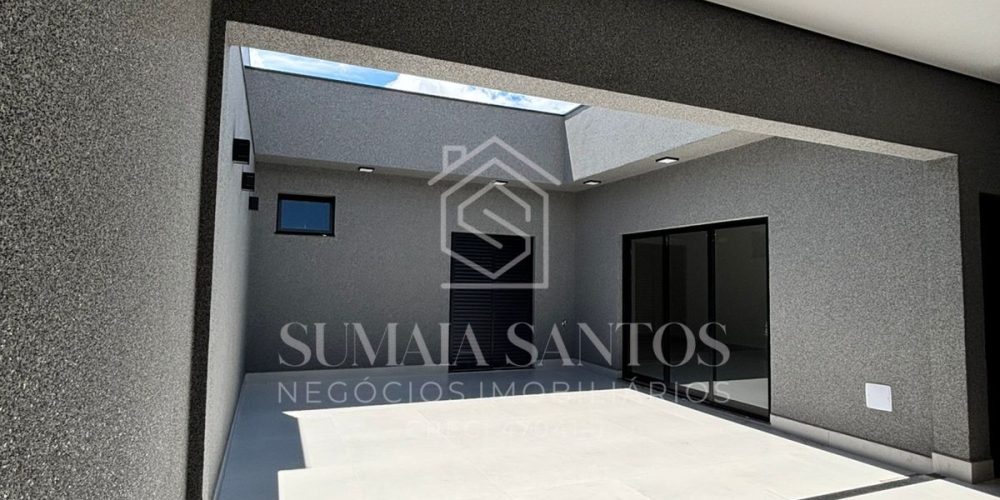 WhatsApp Image 2025-12-11 at 14.17.08 (1)