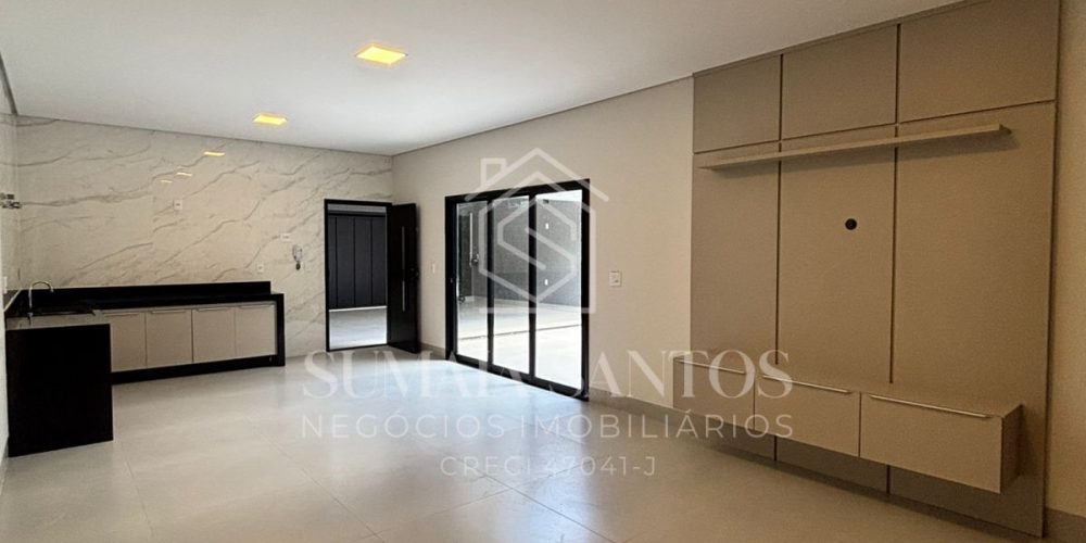 WhatsApp Image 2025-12-11 at 14.17.14 (1)